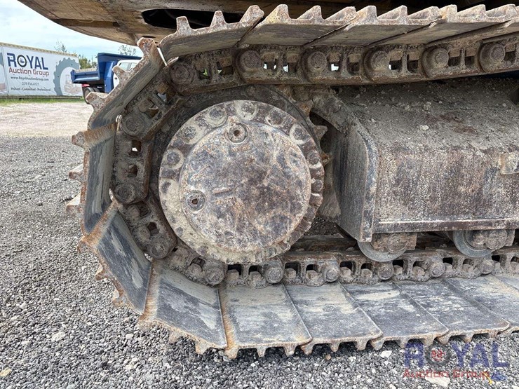 2017-caterpillar-326fl-image-34