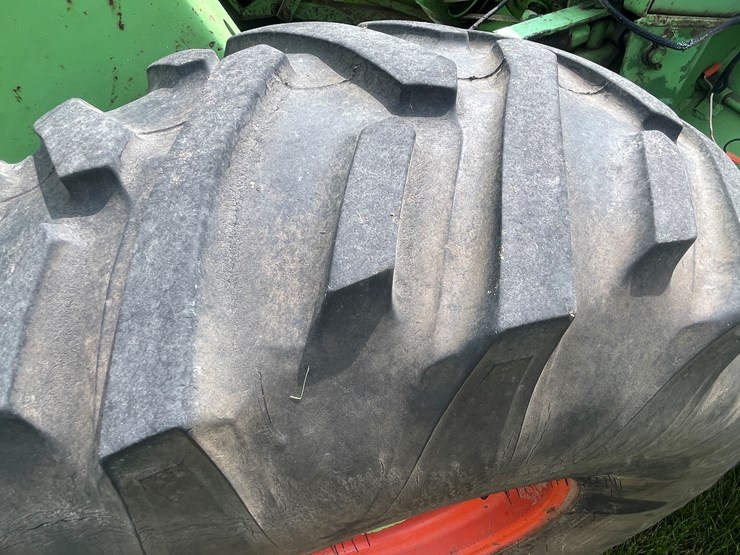 #1061-•-owatonna-260-swather-with-conditioner-image-50