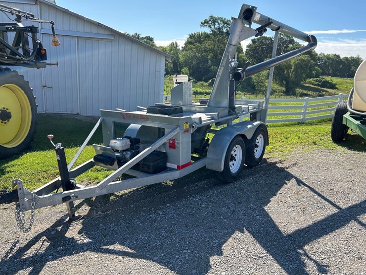 ads-bulk-seed-buggy,-2-pod,-tandem-axle,-15-inch-tires,-folding-seed-auger-image-1