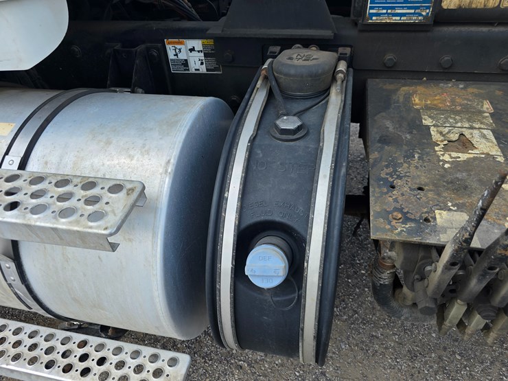 2012-kenworth-t800-image-158