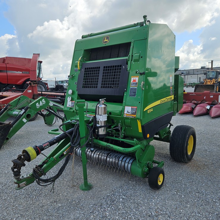 2015 JOHN DEERE 854