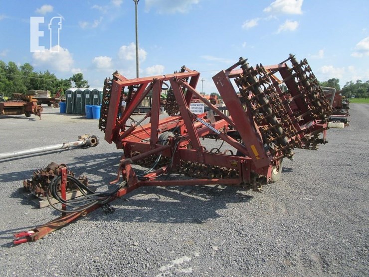 international-315-image-10