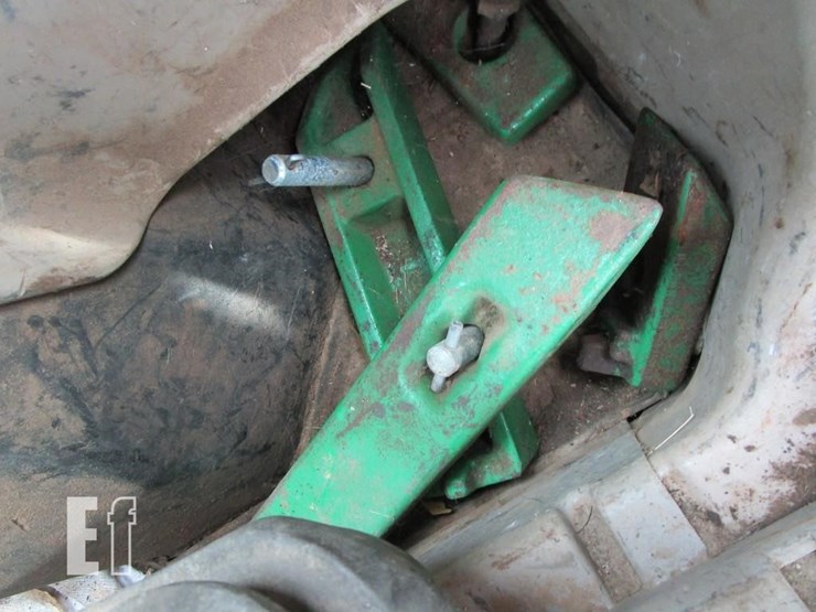 john-deere-6120-image-24