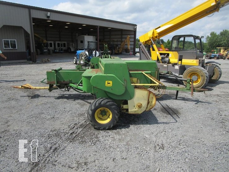 john-deere-336-image-2