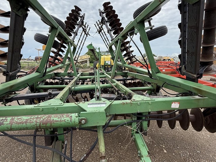 john-deere-30-image-5