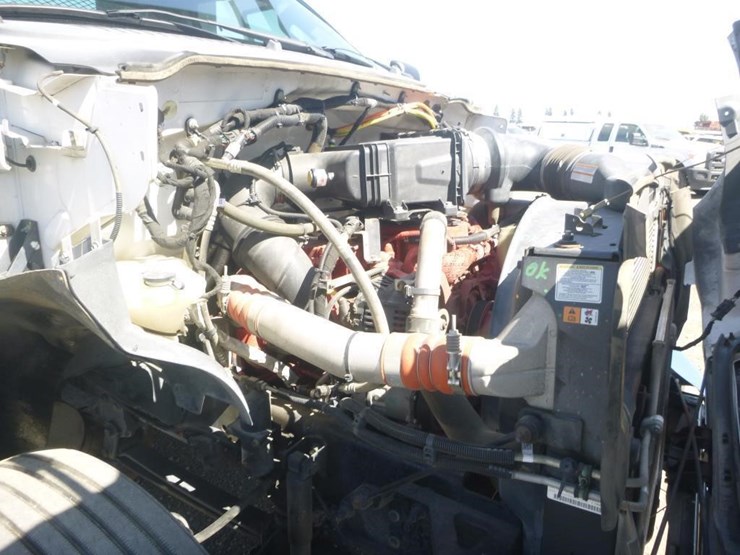 2015-ford-f650-image-15