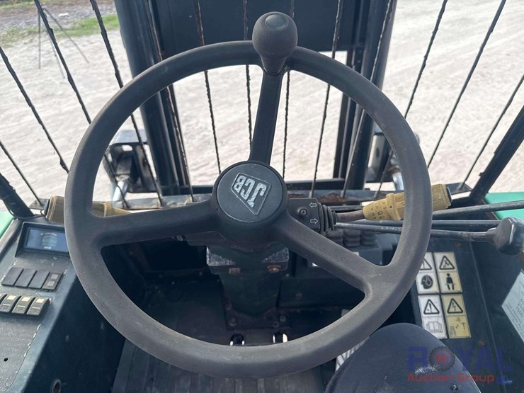2015-jcb-930-image-13