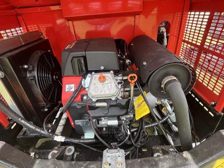 #114-•-cfg-industrial-excavator-w/-enclosed-cab-image-5