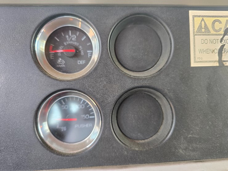 2012-kenworth-t800-image-108