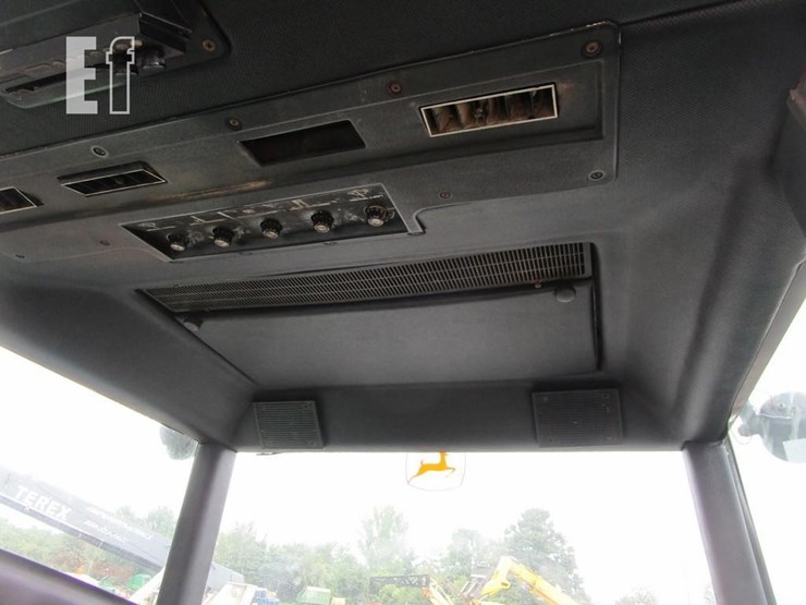 john-deere-4440-image-15