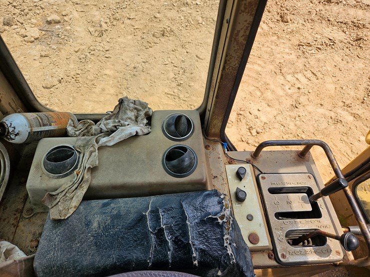 caterpillar-931b-image-54