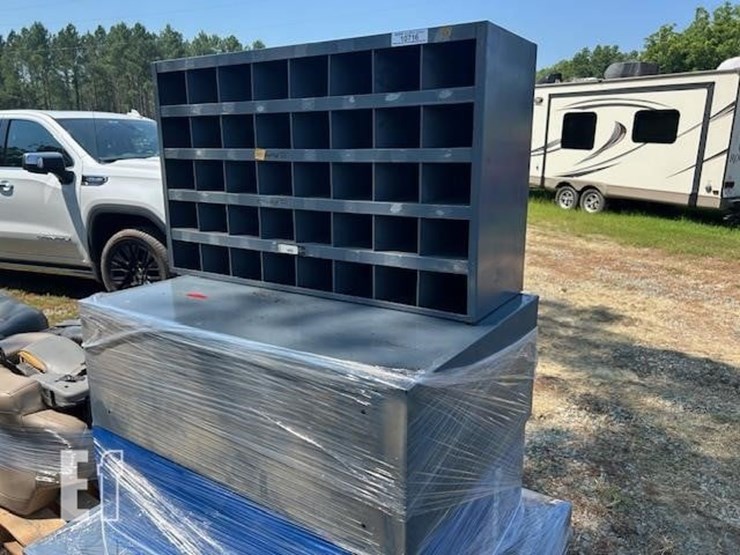 (3)-40-slot-metal-bolt-bins-image-1