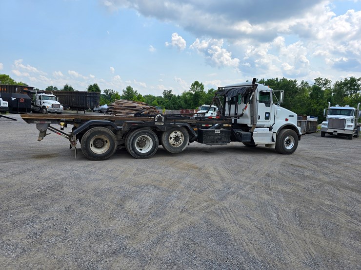 2012-kenworth-t800-image-44