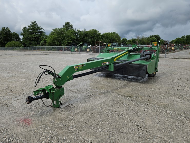 2018-john-deere-635-image-13