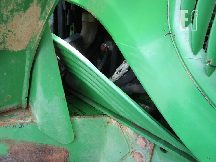 john-deere-6120-image-9
