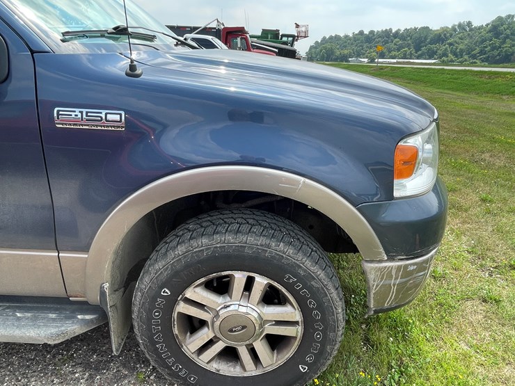 #1037-•-2005-ford-lariat-crew-cab-4x4-(has-wi-title)-image-17