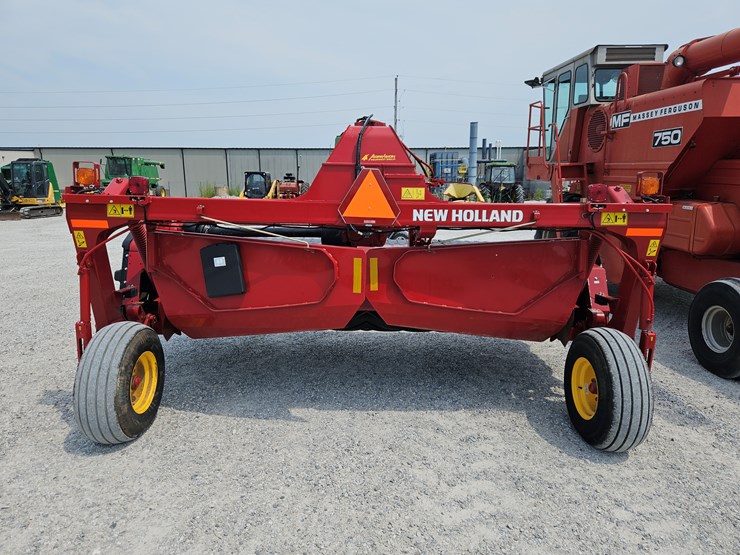 2015-new-holland-313-image-8