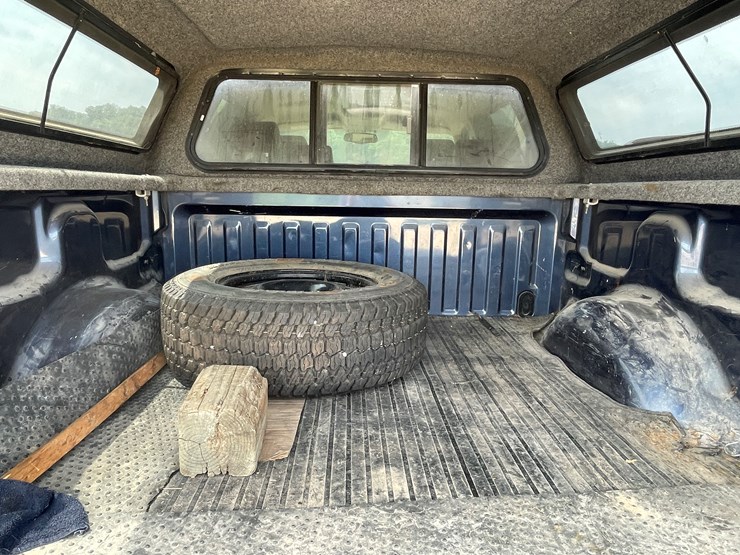 #1037-•-2005-ford-lariat-crew-cab-4x4-(has-wi-title)-image-31