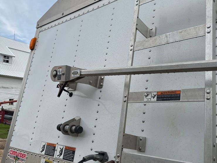 2011-wilson-grain-trailer-image-7