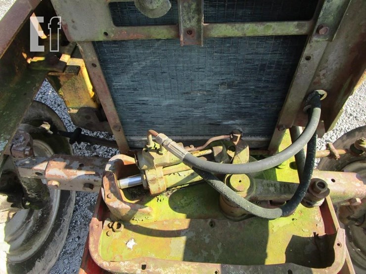 massey-ferguson-175-image-3