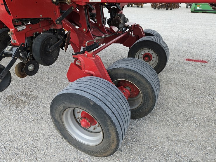 2013-case-ih-1265-image-10