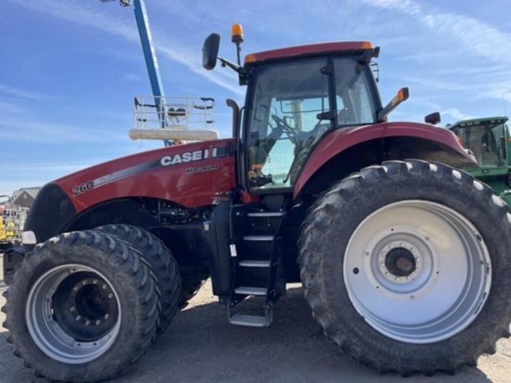2012-case-ih-magnum-260-image-32