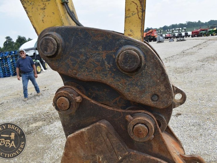 2012-komatsu-pc228us-lc-8-image-53