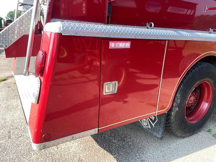 #1017-•-1985-retired-firetruck-(has-wi-title)-image-33