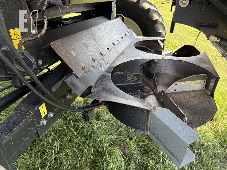 new-holland-cr960-image-33