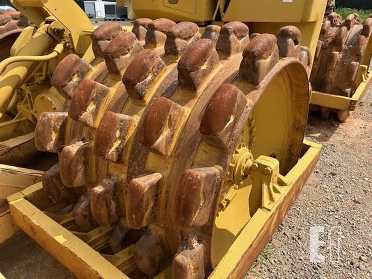 caterpillar-825-image-4