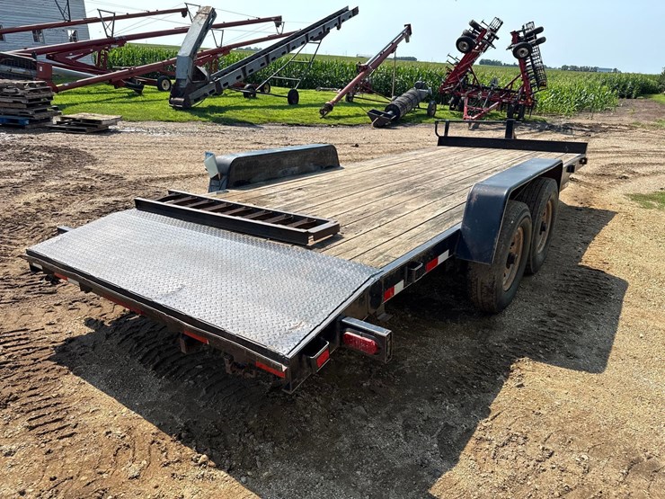 2013-dressen-dct-83-inch-x-20ft-flatbed-trailer-image-4