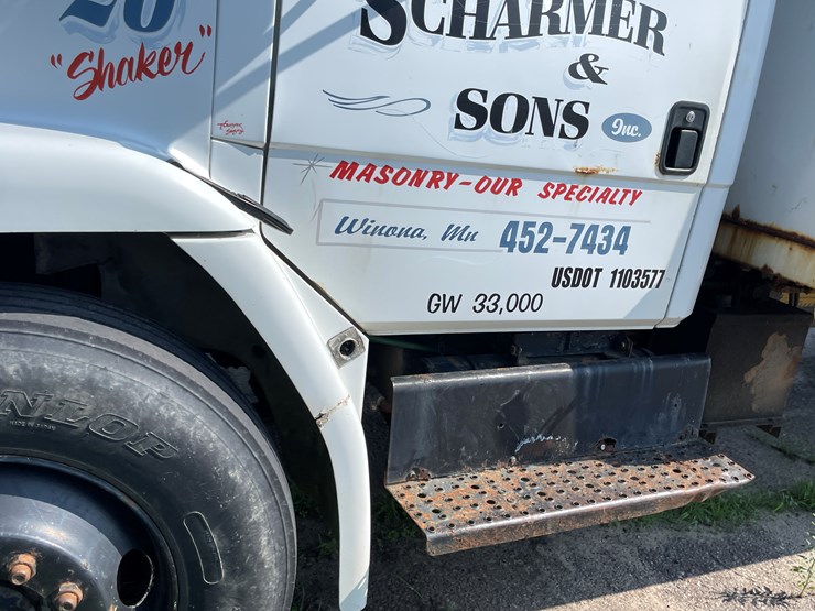 #1013-•-1992-freightliner-cummins-(has-mn-title)-image-15