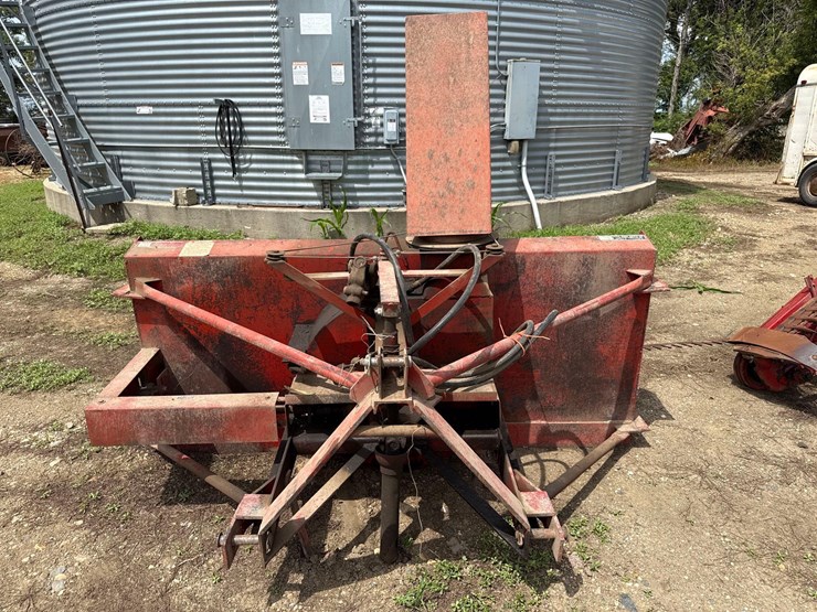 schweiss-7ft-3pt-snowblower-image-5