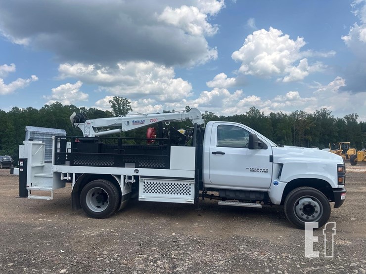 2023-chevrolet-6500-image-3
