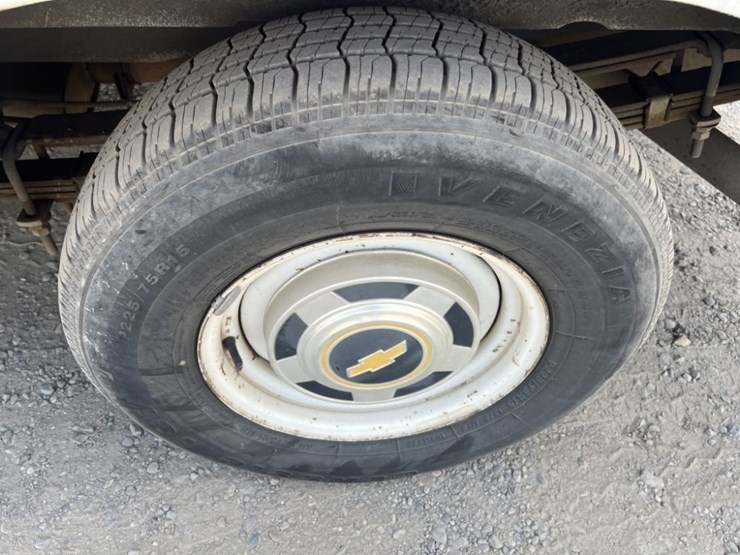 1992-chevrolet-g20-image-16