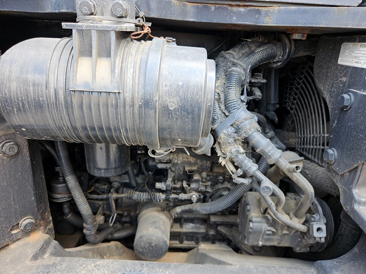 2018-komatsu-pc55mr-image-32