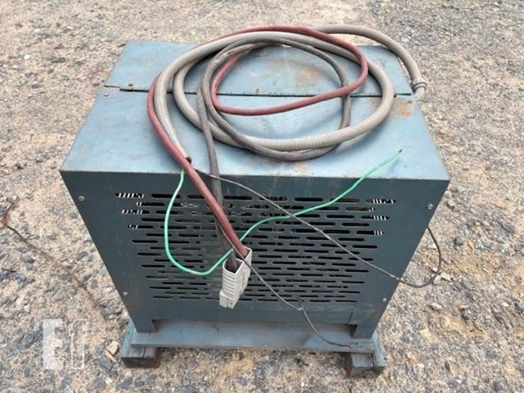 hertner-38n15686-battery-charger-image-3
