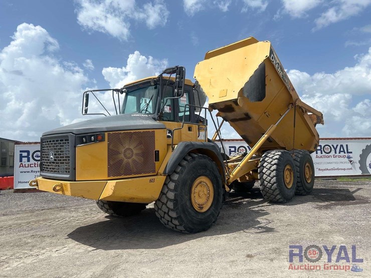 2016-deere-410e-image-1