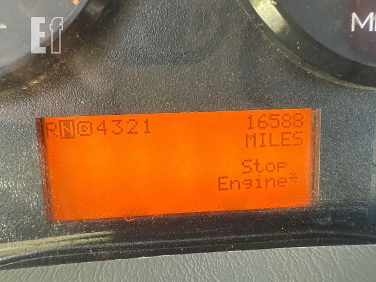 2019-international-durastar-4300-image-31