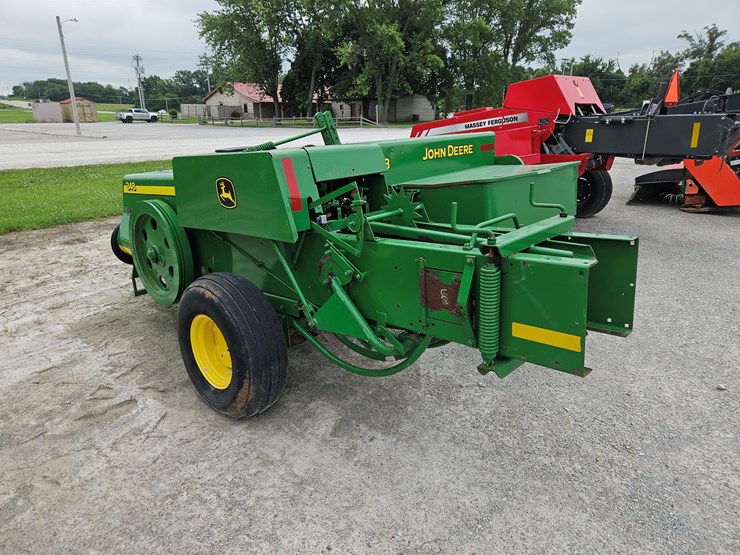 2010-john-deere-348-image-8