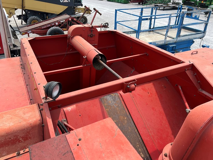 massey-ferguson-750-image-21