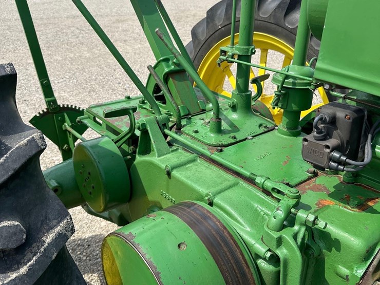 john-deere-a-image-13