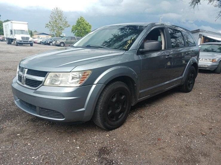 2010-dodge-journey-image-3