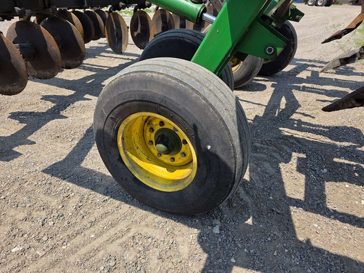 john-deere-2700-image-26