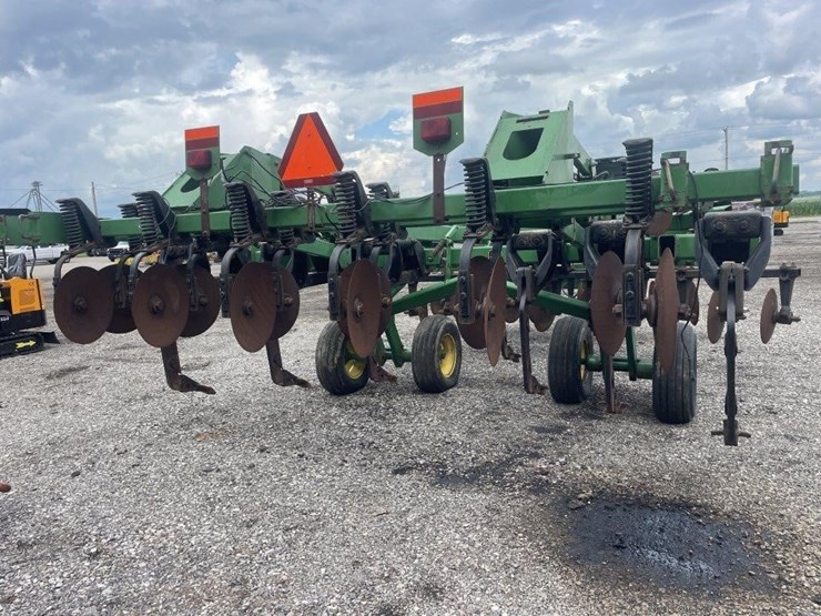 2002-john-deere-2700-image-14