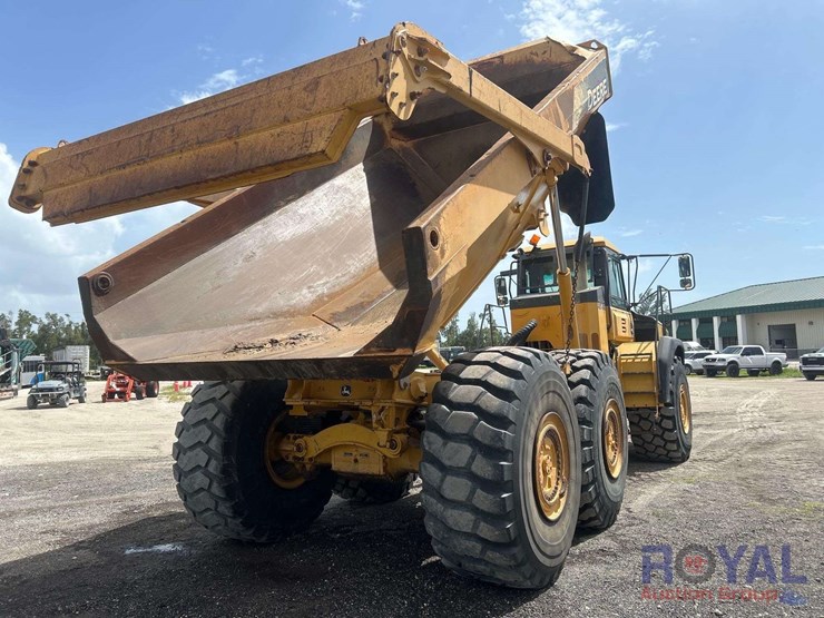 2016-deere-410e-image-3