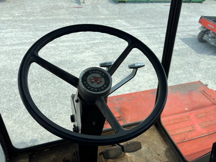 massey-ferguson-750-image-13