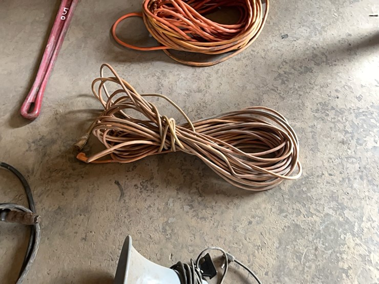 extension-cords-support-equipment-image-1