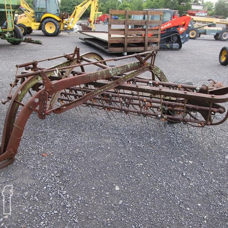 NEW HOLLAND 55
