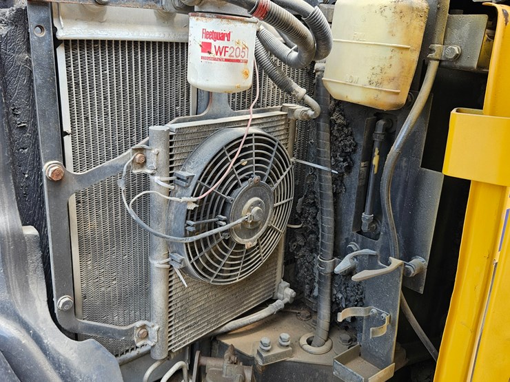 2018-komatsu-pc55mr-image-41